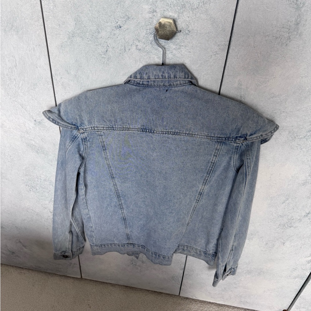 Lulu's Light Blue Jean Jacket - Picture 2 of 2